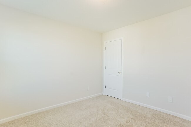 Building Photo - 4065 Thimbleberry Dr