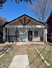 Building Photo - 711 Staitti St