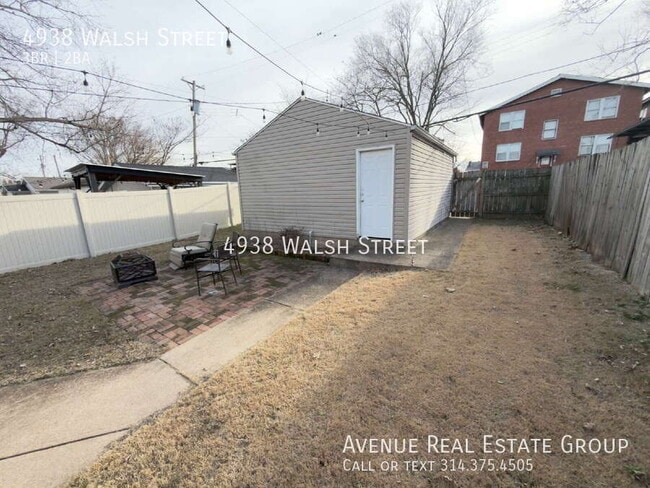 Building Photo - 4938 Walsh St