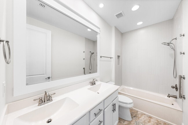 Building Photo - 143 Christian Dr