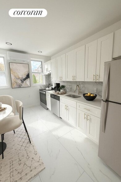 Building Photo - 14 Vermont Ct