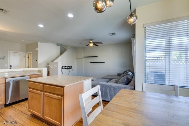 Building Photo - 5410 Coral Ribbon Ave