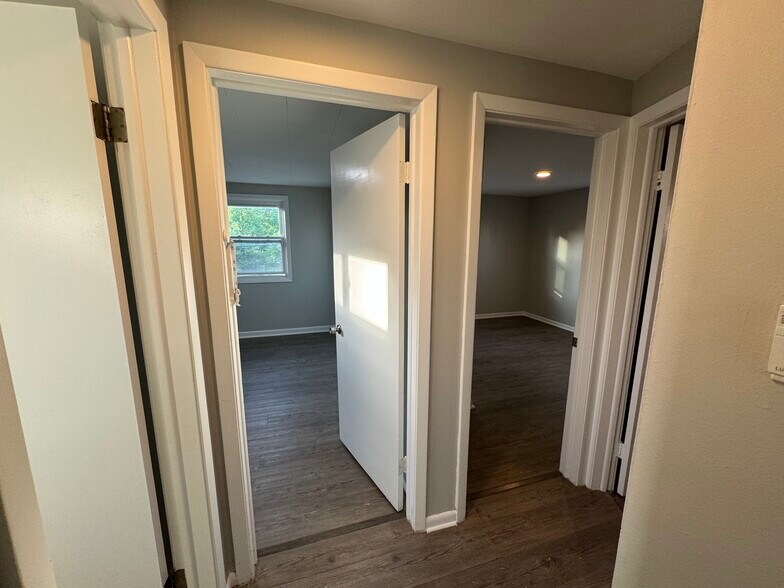 Building Photo - 72 Bannard Ave