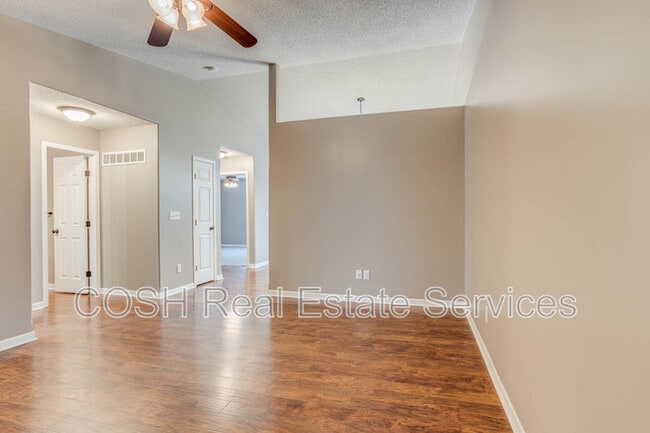 Building Photo - 1054 E Karla Ct