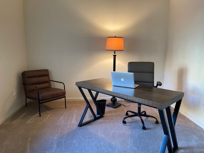 Building Photo - 5138 W Desert Eagle Cir