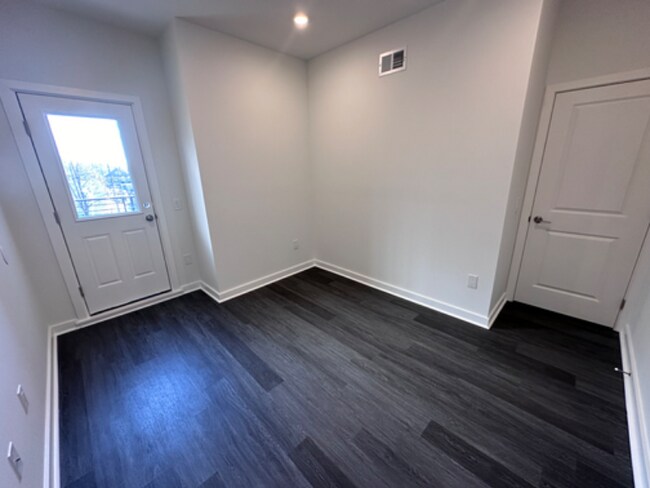 Building Photo - 4125 Westminster Ave