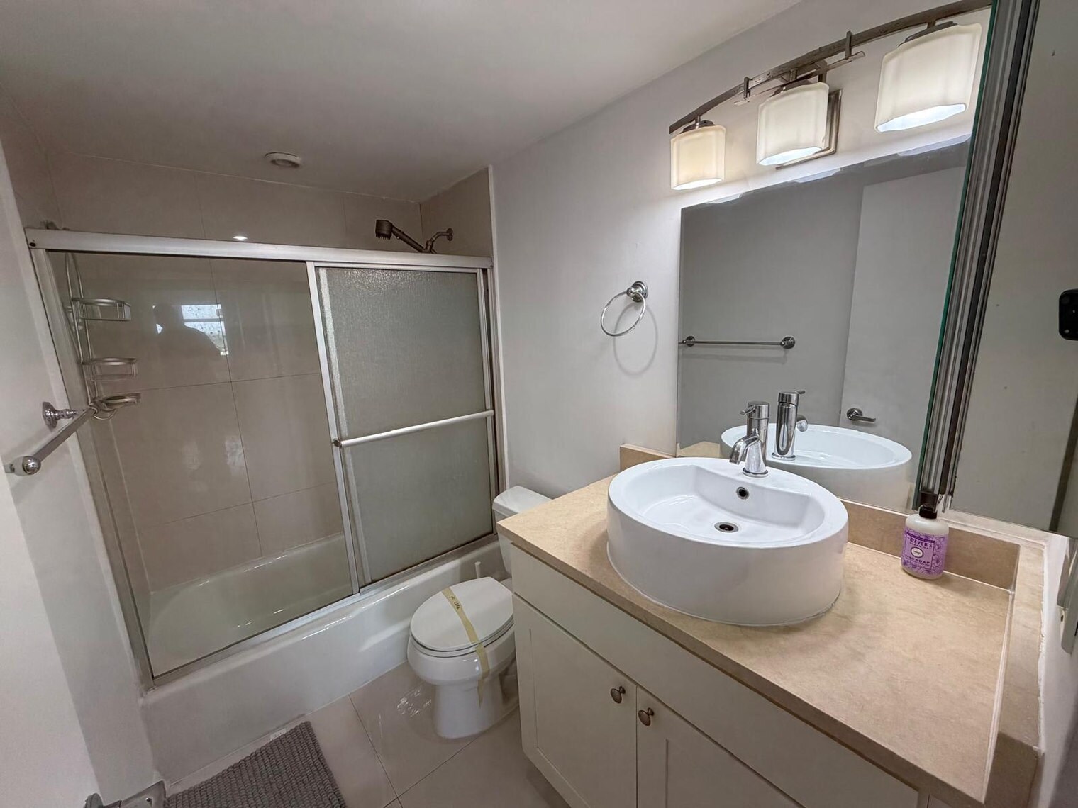 Building Photo - 5601 Collins Ave