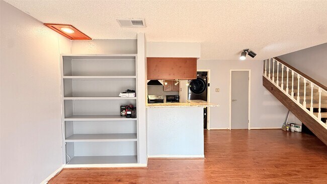Building Photo - 2120 El Paseo St