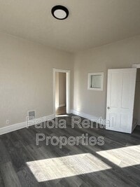 Building Photo - 209 Fulton St