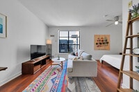 Building Photo - 355 Berry St