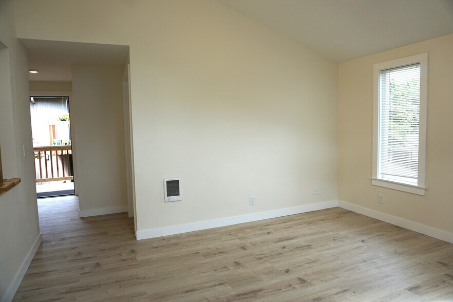 Front room - 7218 NE 16th Ave
