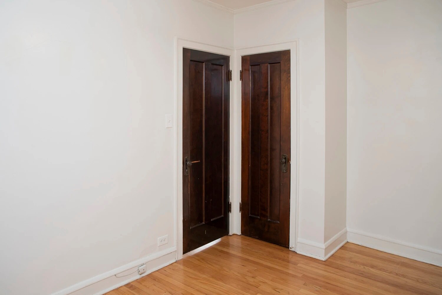 Building Photo - 4208 N Clark St