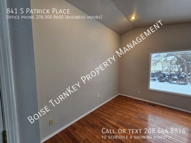 Building Photo - Cute 3/2--Awesome Location/ freeway access...