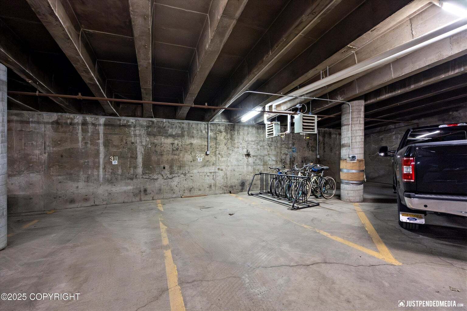 Building Photo - 836 M St