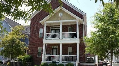 Building Photo - Riverfront Golf Community Apartment near S...