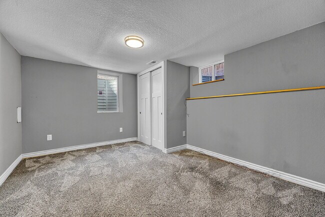 Building Photo - $3,595.00, $300 OFF First Months' Rent - 4 Bedroom, 3 Bath, Single Family Home in Denver with Fin...