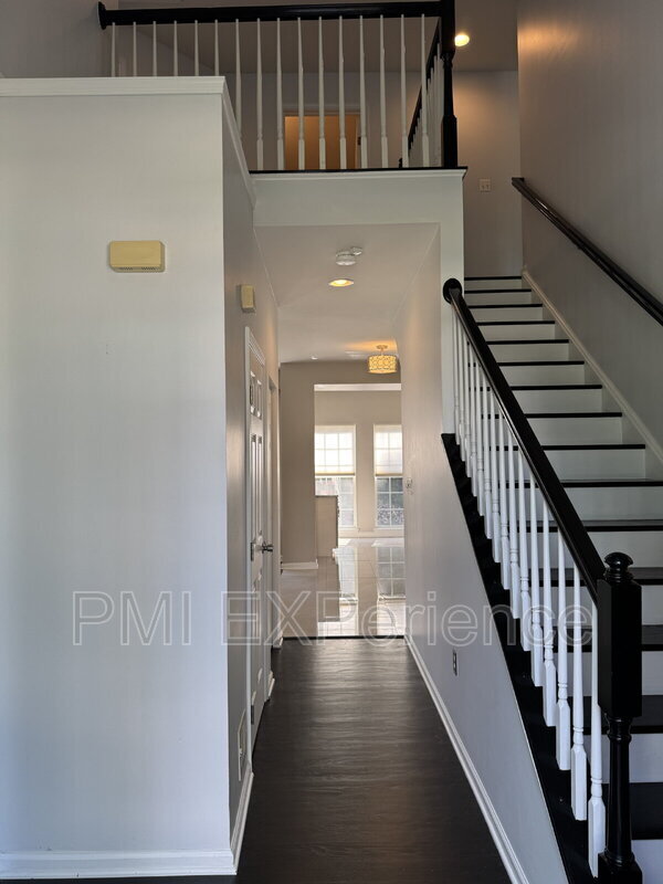 Building Photo - 3526 Halford St