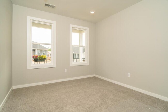 Building Photo - 1588 Port Hills Dr