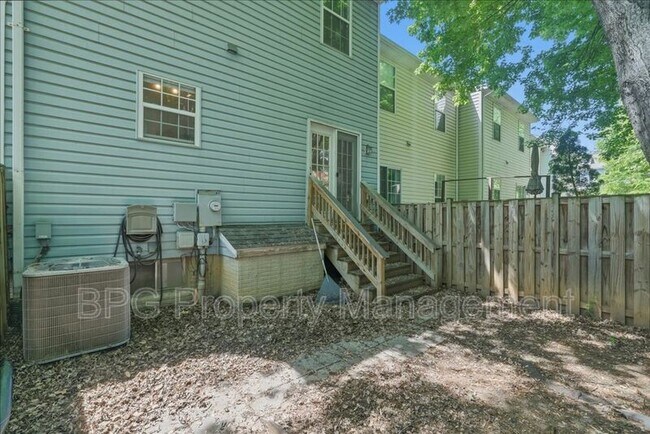 Building Photo - 522 Breckinridge Square SE