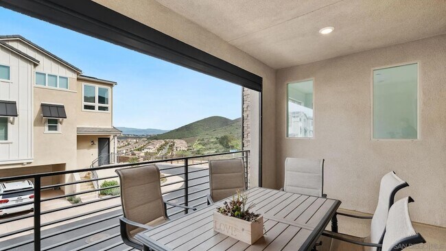 Building Photo - 15681 Rennyson Way
