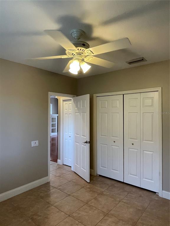 Building Photo - 1209 Vista Hills Dr