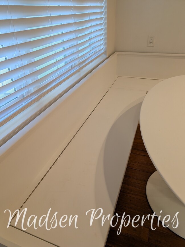 Building Photo - 831 El Dorado St