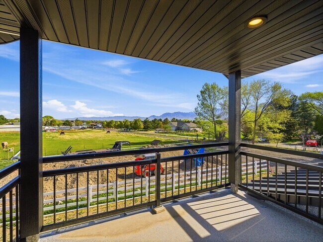 Building Photo - RES_O VAN DER WATT_14512