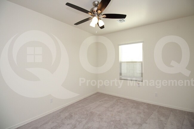 Building Photo - 36039 W Santa Monica Ave