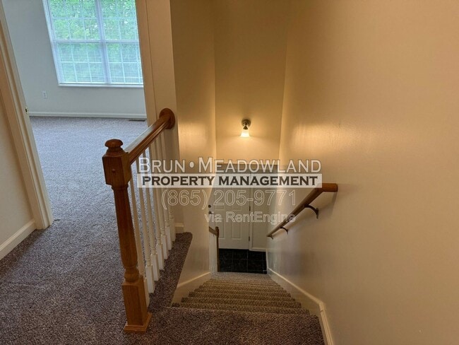 Building Photo - 5622 Boxwood Garden Way