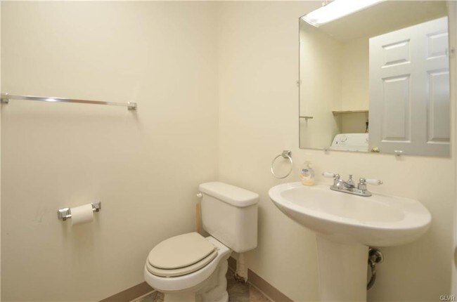 Building Photo - 1930 Cricklewood Cove