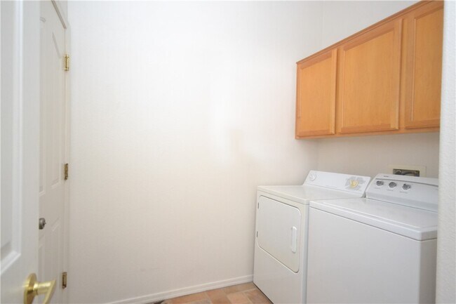 Building Photo - 3744 Rawhide Dr