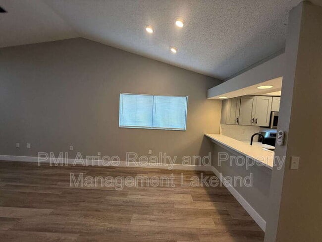 Building Photo - 3588 Raintree Ln