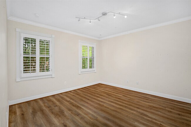Building Photo - 3127 Lafayette St
