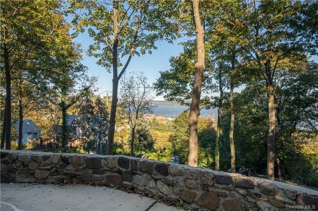 Building Photo - 8-12 S Boulevard Unit# 8-104