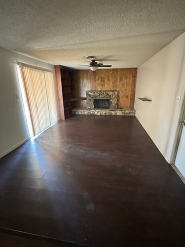 Building Photo - 3233 Colgate Ln
