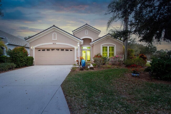 Building Photo - 8419 Whispering Woods Ct