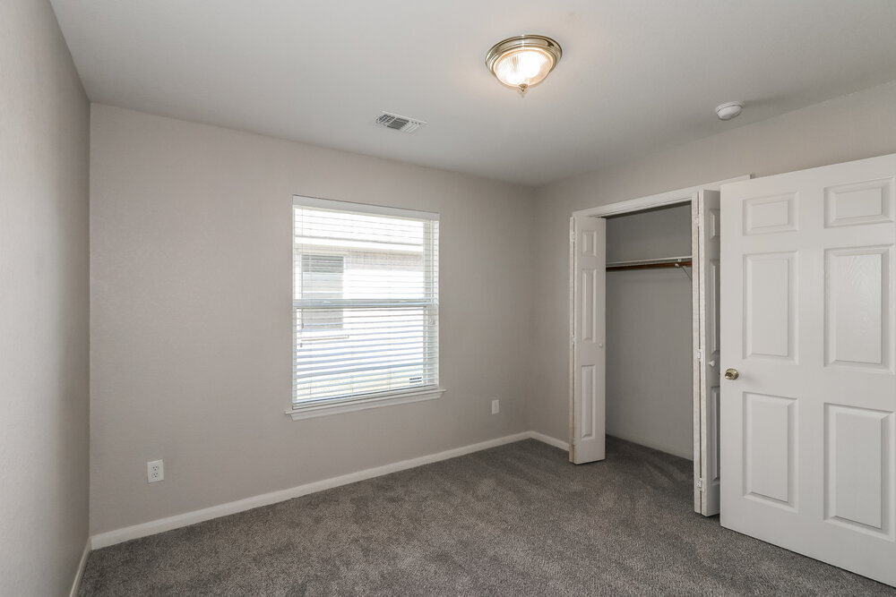 Building Photo - 2017 Sandy Bank Ln