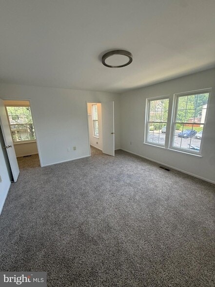 Building Photo - 306 Hillside Terrace