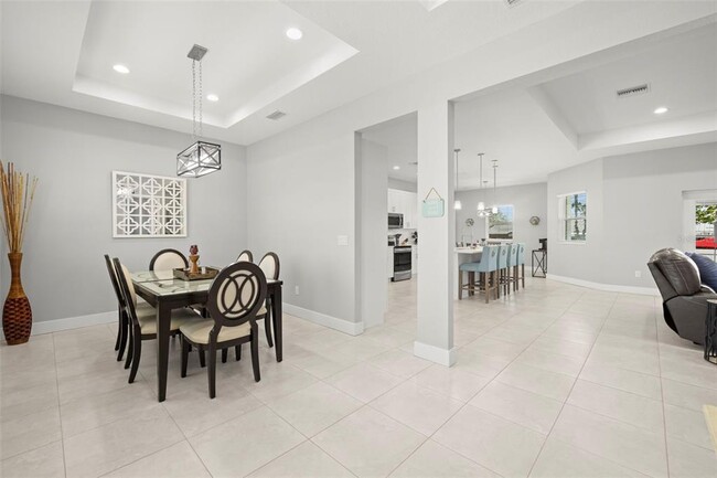 Building Photo - 501 Florida Cir N