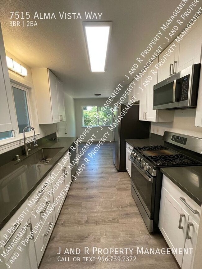 Building Photo - 7515 Alma Vista Wy