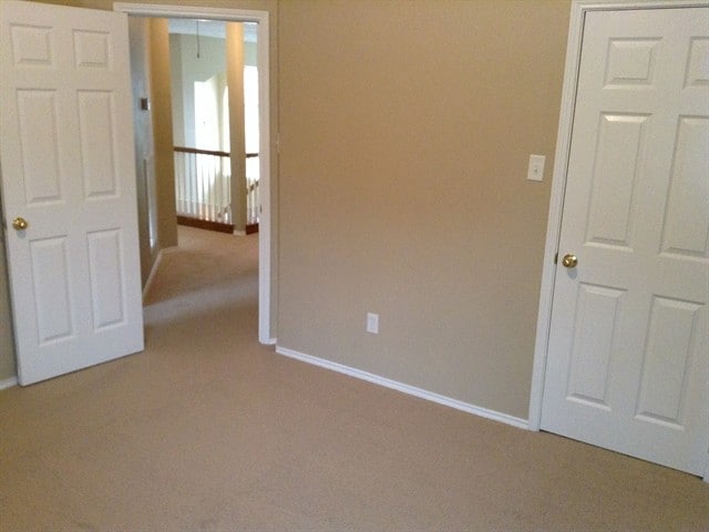 Building Photo - 1360 Calvert Dr