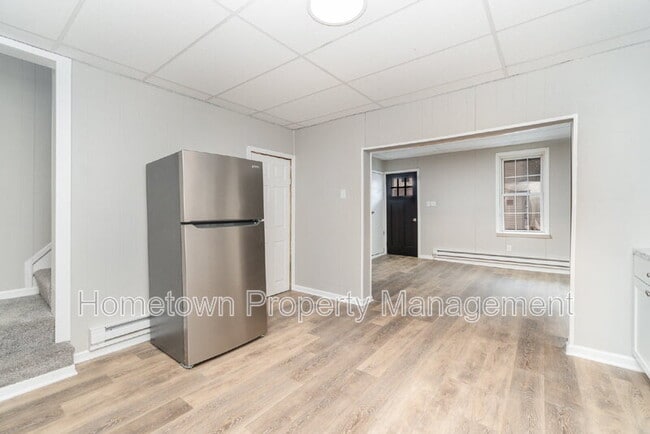 Building Photo - 608 North St