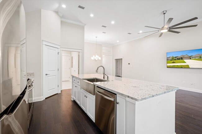 Building Photo - 774 Dunker Ave