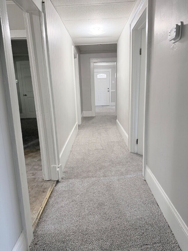 Building Photo - "Charming 4-Bedroom Home in the Heart of Winston-Salem-Pets Welcome Housing Vouchers Accepted!