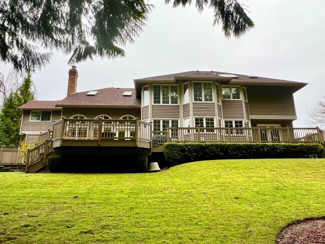 Building Photo - Golf Course Home in Mill Creek!