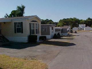 Primary Photo - 123 W River St