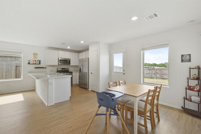 Building Photo - 736 Delany Cv Ct