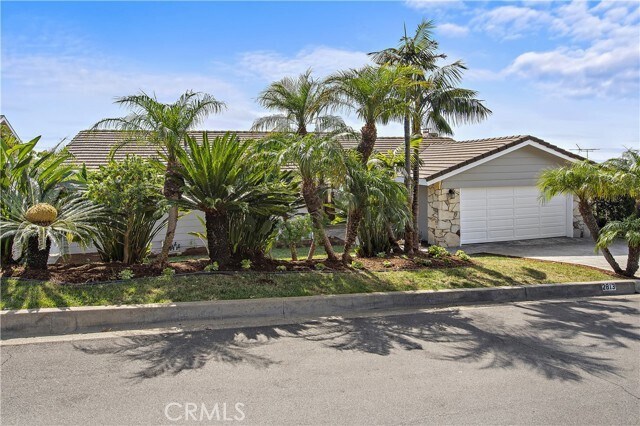 Building Photo - 2813 Chateau Way