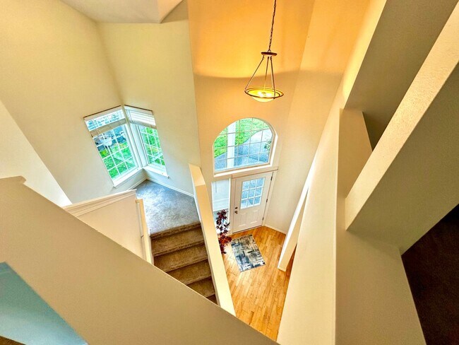 Building Photo - Spacious 4-Bedroom Home with Modern Comforts in Spanaway, WA
