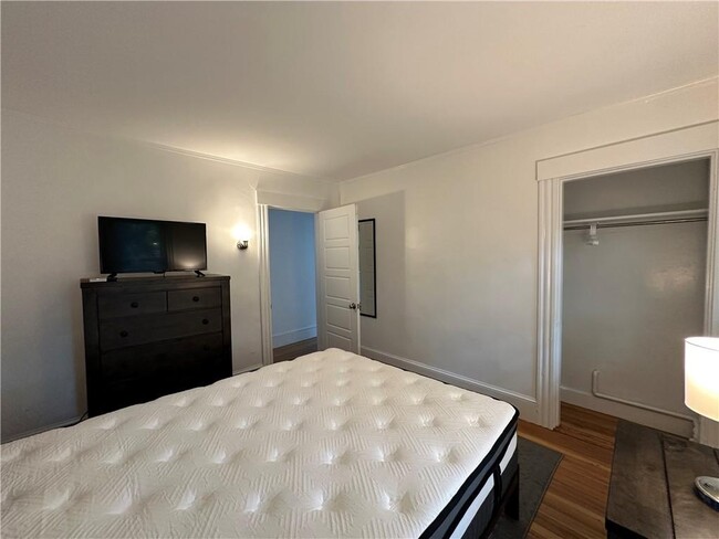 Building Photo - 15 Kilburn Ct